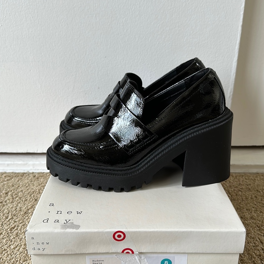 Chunky heel loafers